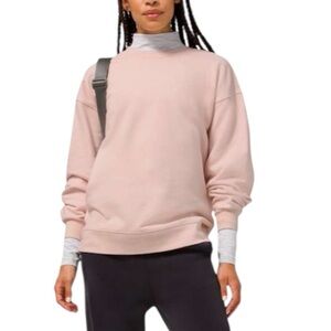Womens lululemon perfectly oversized crew. Size L.
Light pink.
